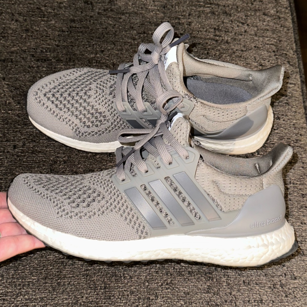 Adidas ultra boost size 6 youth fits 8 in women’s